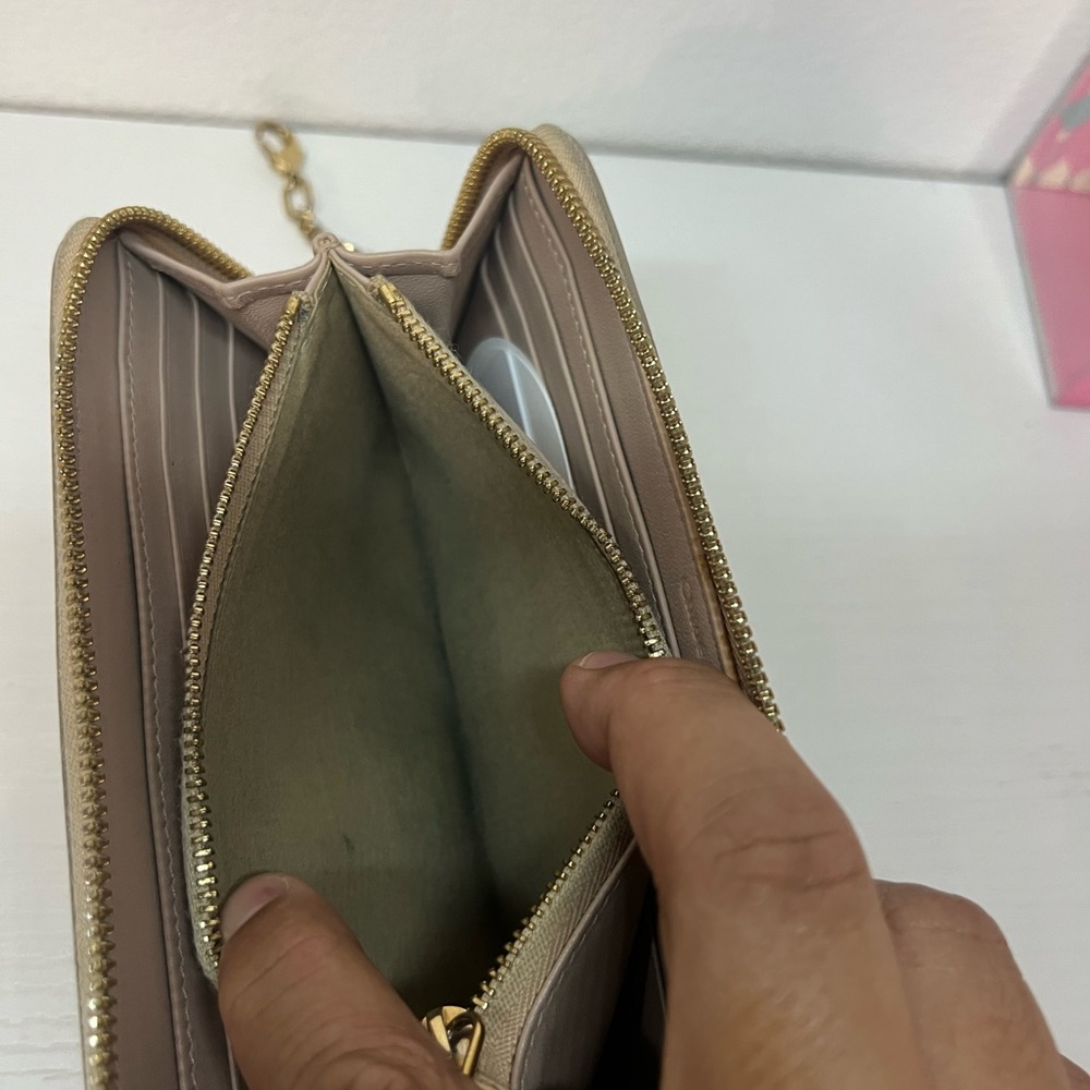 **SOLD** CHLOE TriColor with Chain Zip Wallet - Picture 12 of 16